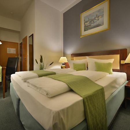 Prague Season Hotel Екстериор снимка