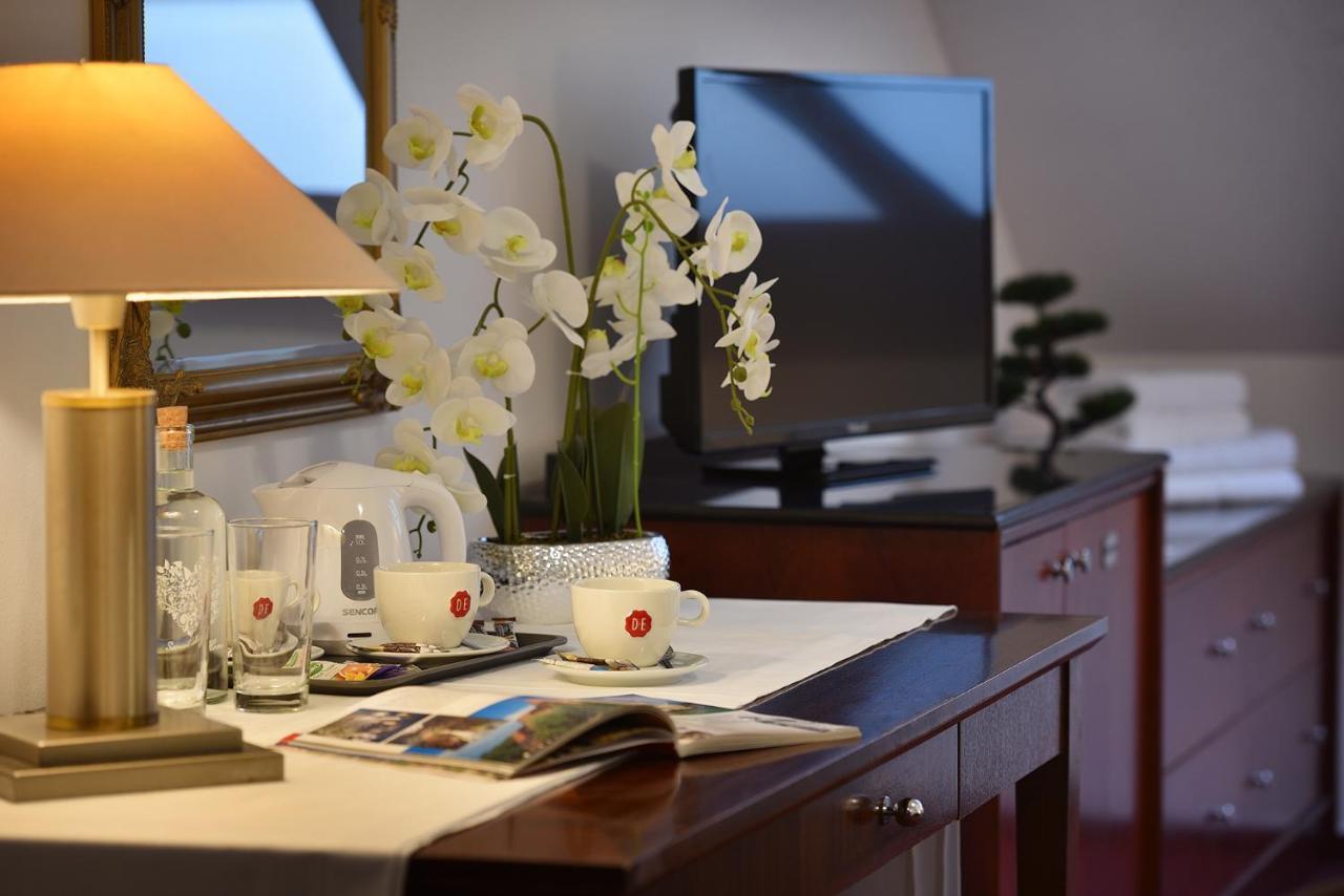 Prague Season Hotel Екстериор снимка