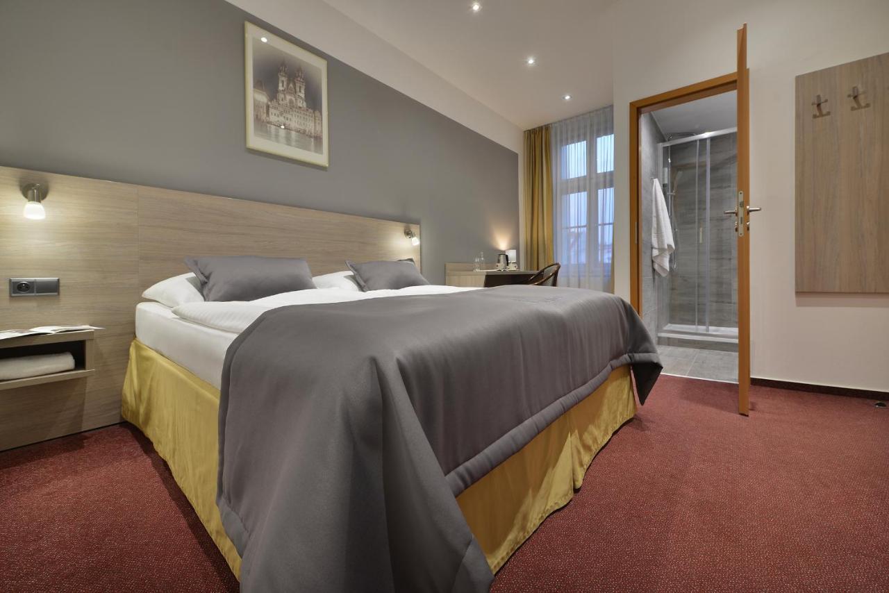 Prague Season Hotel Екстериор снимка