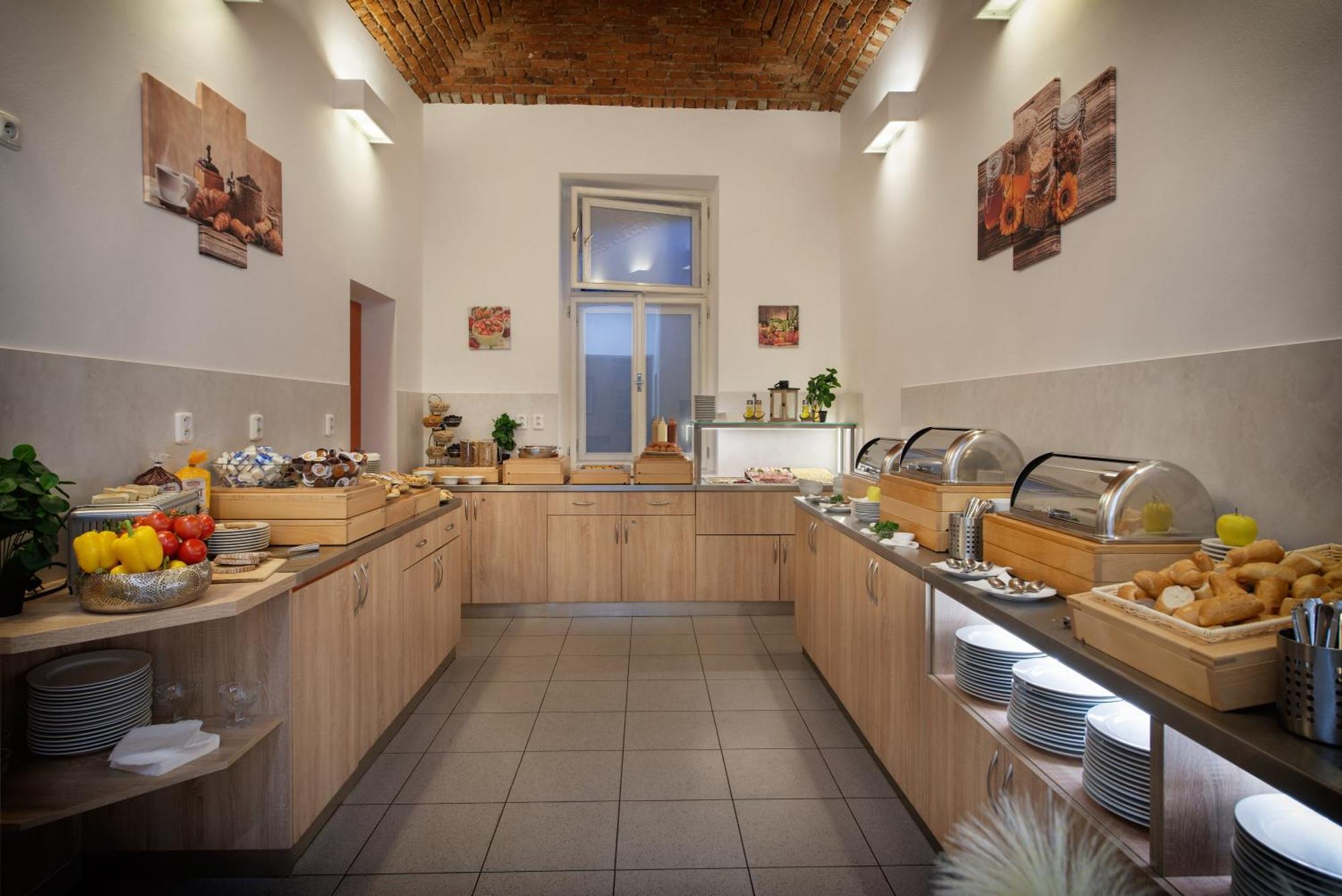 Prague Season Hotel Екстериор снимка