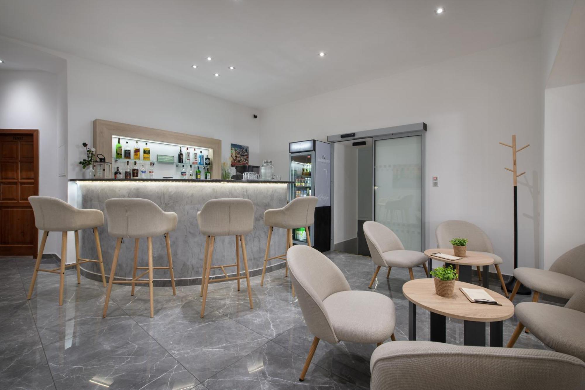 Prague Season Hotel Екстериор снимка
